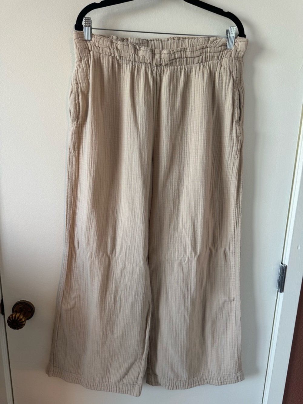 GAP Cream Elastic Waist Casual Pants